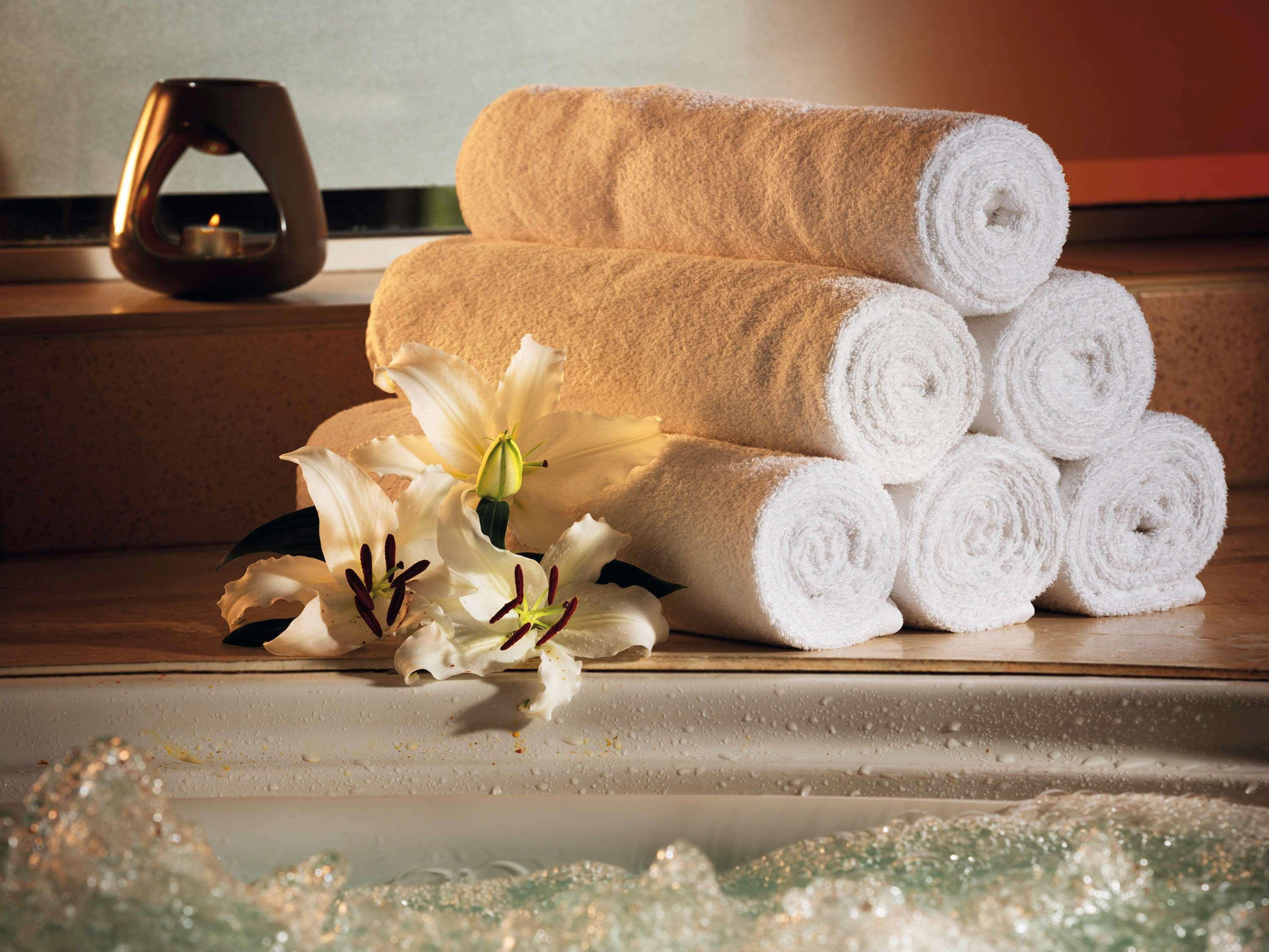 Moevenpick Hotel & Casino Malabata Tanger Exterior foto Spa towels